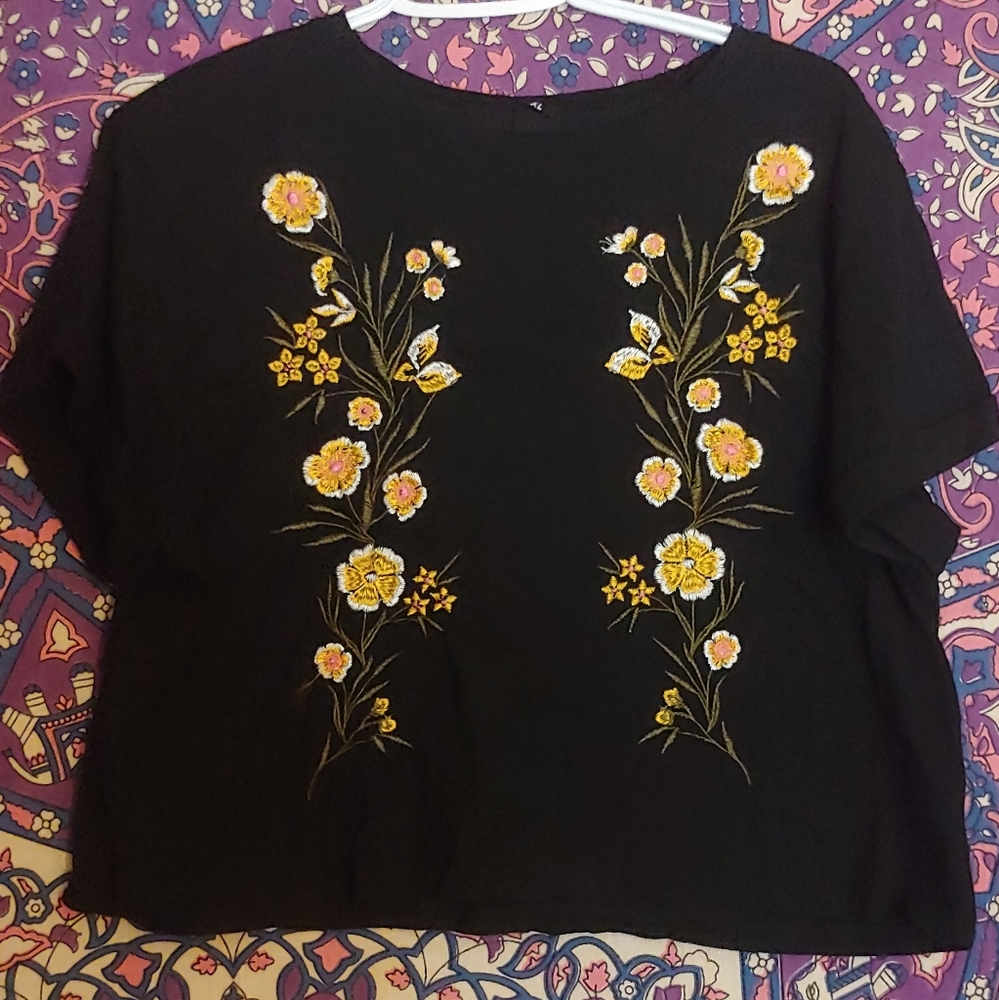Embroidered black floral crop top